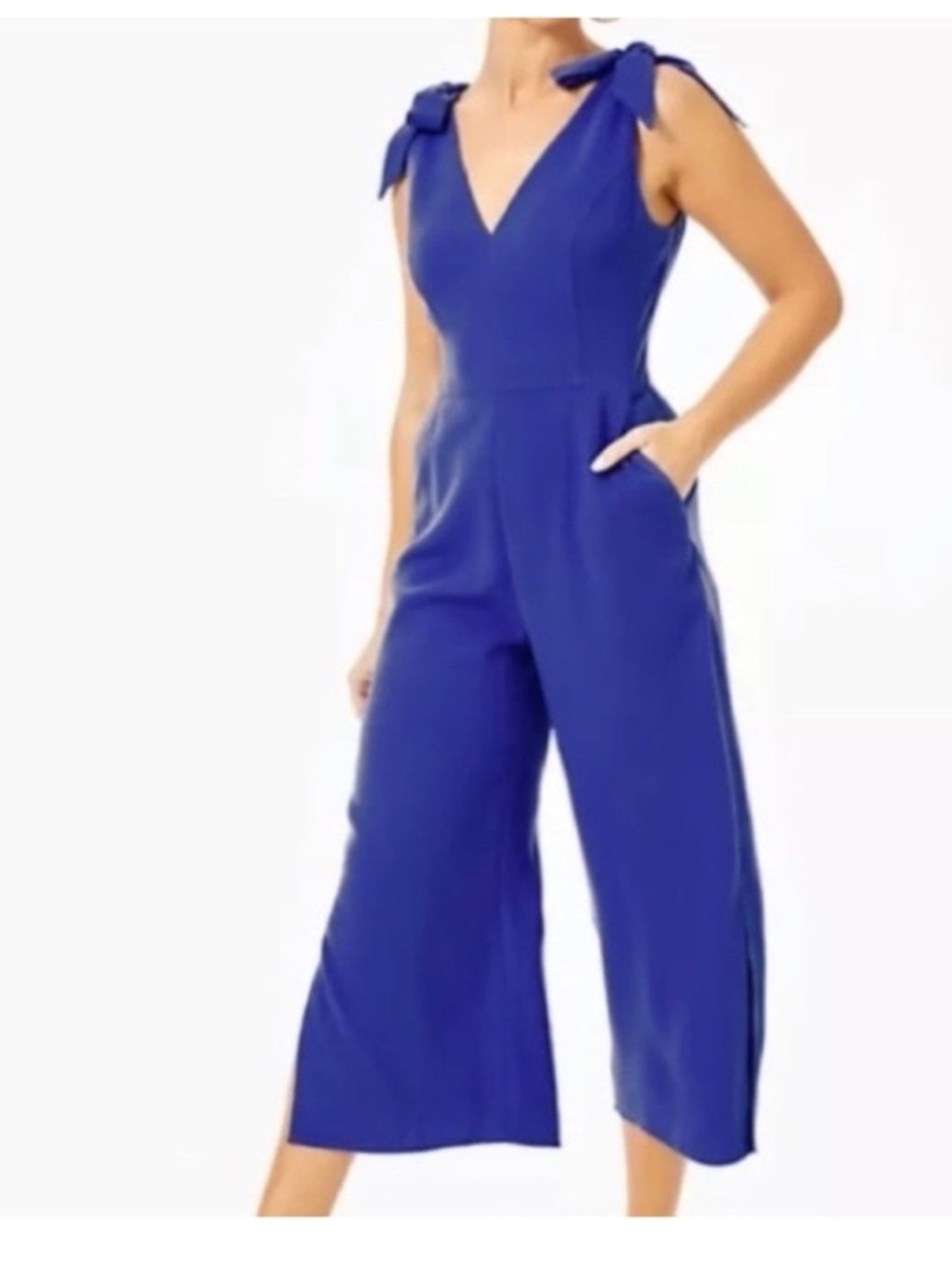 NWT Lilly Pulitzer Royal Blue Jumpsuit
Elegant Blue
Jumpsuit with Bow Straps